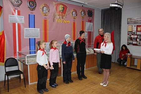 Игра «Один день из жизни советского пионера»