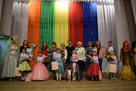 Онлайн конкурс детского и семейного творчества «Мисс Дюймовочка–2022».